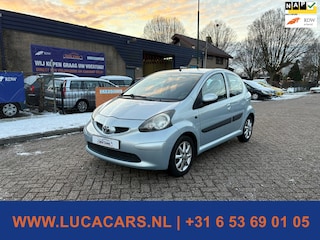 Toyota Aygo 1.0-12V +