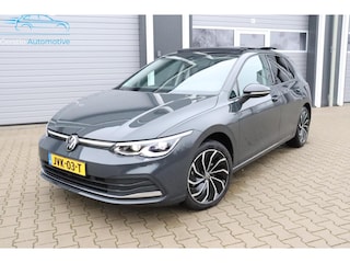 Volkswagen Golf 1.5 eTSI pano trekhaak camera acc