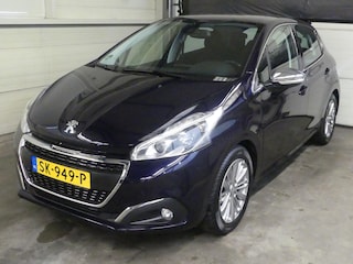 Peugeot 208 1.2 PureT Blue Exec - Navigatie - LED - Dealer onderhouden