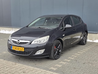Opel Astra 1.4 Turbo Sport +