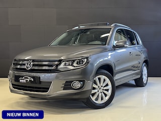 Volkswagen Tiguan 1.4 TSI Sport&Style Automaat | Panoramadak | Afn. trekhaak | Leder | Stoelverwarming | Bi-Xenon | PDC V+A