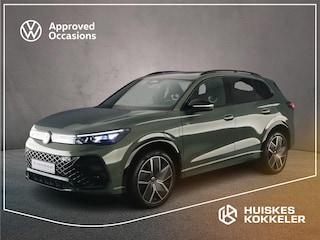 Volkswagen Tiguan R-Line Edition 1.5 TSI eHybrid 272pk DSG Automaat Trekhaak, Black Style, Panoramadak, Adaptive cruise control, Elektrische achterklep, Navigatie, Achteruitrijcamera