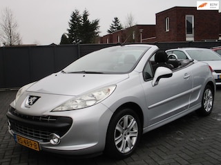 Peugeot 207 CC 1.6 VTi Airco Navi Carplay 95 dkm !!