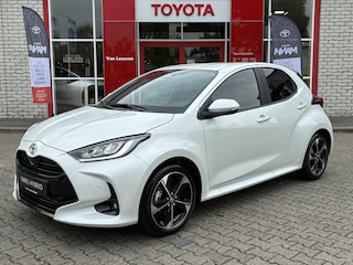 Toyota Yaris HYBRID 130 EXECUTIVE NIEUW & DIRECT LEVERBAAR!! KEYLESS BLIND-SPOT PARKSENSOREN STOEL/STUURVERW CAMERA LED 17" LM-VELGEN