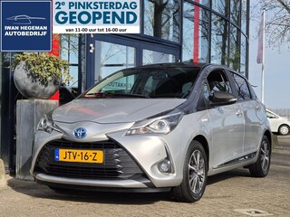 Toyota Yaris 1.5 Hybrid | Navigatie | Lederen bekleding | Schuif/kanteldak | Climate Control | Licht metalen velgen