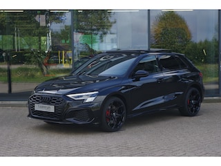 Audi A3 Sportback 45 TFSI e 245 PK S-Line Edition Competition PHEV, Panoramadak, RS-Bekleding, Camera