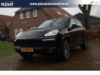 Porsche Cayenne 3.0 S E-Hybrid Aut. | Sportdesign-Pakket | Facelift | 2e Eigenaar | Historie | 21 Inch | Led | Lederen Dashboard