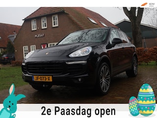 Porsche Cayenne 3.0 S E-Hybrid Aut. | Sportdesign-Pakket | Facelift | 2e Eigenaar | Historie | 21 Inch | Led | Lederen Dashboard