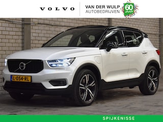 Volvo XC40 T5 262pk [Plug-in] R-Design | Harman/Kardon | Schuifdak |