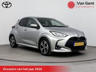 Toyota Yaris 1.5 Hybrid 115 Dynamic | Navigatie | Dodehoek detectie | Parkeersensoren voor/achter | Stoel-/stuurverwarming | Adaptive Cruise | Clima | Keyless | Camera | 16 inch