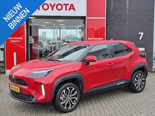 Toyota Yaris Cross 1.5 Hybrid DYNAMIC PLUS TREKHAAK PDC STOEL-/STUURVERWARMING APPLE CAR PLAY & ANDROID AUTO