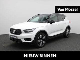 Volvo XC40 T4 PHEV R-Design | AUTOMAAT | ACHTERUITRIJCAMERA | ELEKTRISCHE KOFFERKLEP | STUURVERWARMING | STOELVERWARMING | APPLE CARPLAY | CLIMATE CONTROL | CRUISE CONTROL |
