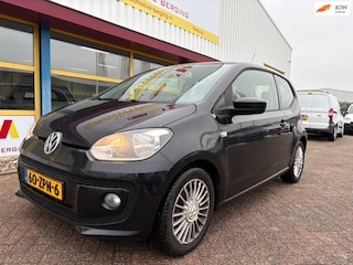 Volkswagen Up 1.0 high up! BlueMotion NAVI AIRCO