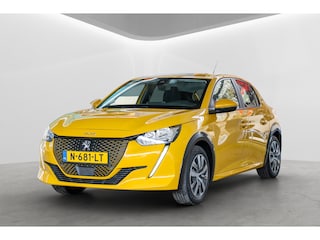 Peugeot 208 EV Active 50 kWh 3-Fase | Achterbank in delen neerklapbaar | Airco (automatisch) | Apple Carplay/Android Auto|telefoonintegratie premium
