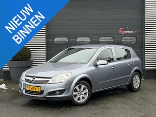 Opel Astra 1.6 Temptation | Airco | Cruise Control | Lichtmetalen Velgen | 5 Deurs |