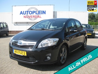 Toyota Auris 1.8 Full Hybrid Aspiration in Nederland nieuw geleverde dealer onderhouden auris.