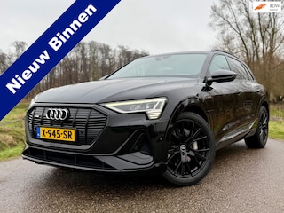 Audi e-Tron 50 quattro S edition 71 kWh / Panorama dak / 21"LM Velgen / Nightvision / 360 Camera / Stoelverwarming / B&O System
