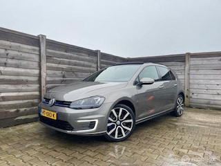 Volkswagen Golf 1.4 TSI GTE PANO-CARPLAY-STOELVERW-NAVI