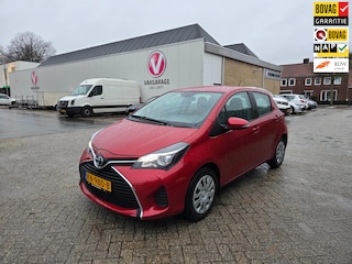 Toyota Yaris 1.3 VVT-i Aspiration 5-deurs Automaat | achteruitrijcamera | Bluetooth