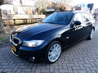 BMW 3-serie Touring 320i High Executive Automaat 170pk Clima Navi Xenon