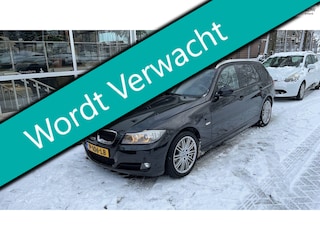 BMW 3-serie Touring 320i High Executive Automaat 170pk Clima Navi Xenon