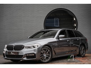 BMW 5-serie Touring 520i High Executive M-sport, comfortstoelen, camera
