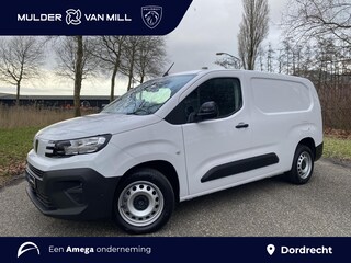 Peugeot Partner L2 50 kWh 136pk | 8 jaar garantie | 0% financial lease | Apple Carplay | Android Auto | Multimedia | Achteruitrijcamera | Parkeersensoren achter | Digital cockpit | Stuurwielbediening | Bestuurdersstoel comfort | Armsteun | Warmtepomp | Vehicle to load | ECO koplampen | Houten afwerking laadruimte | Reservewiel | van €31.545 voor €27.495