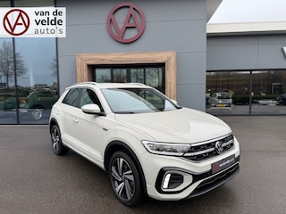 Volkswagen T-Roc 1.5 TSI 150pk DSG R-Line | Camera | Keyless | Elek. Achterklep | Dode hoek | Rijklaar incl. 1 jaar Bovag garantie