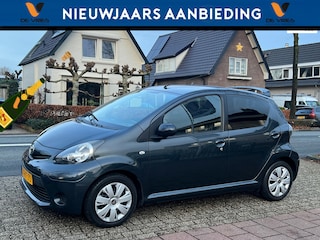 Toyota Aygo 1.0 VVT-i Exclusive 107.000 km NL-AUTO-NAP