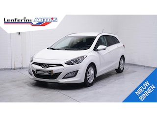 Hyundai i30 Wagon 1.6 GDI Business Edition Navi PDC v+a Clima Leder Trekhaak Cruise