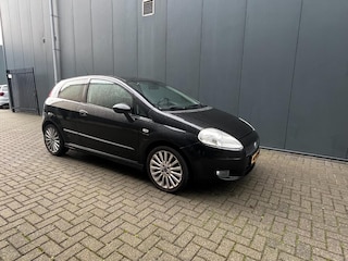Fiat Punto Grande 1.4-16V Sport