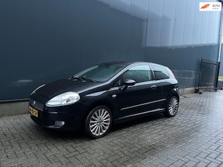 Fiat Punto Grande 1.4-16V Sport