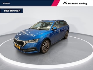 Skoda Octavia Combi 1.0 TSI 110pk Ambition · Camera · Apple/Android Car Play · Navigatie · Trekhaak · Stoelverwarming Voor & Achter · 17'' Inch · Garantie t/m 28-02-2027 of 50.000km