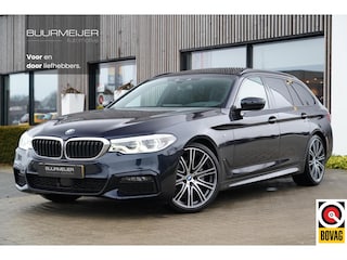 BMW 5-serie Touring 520i High Executive M | Dealer onderhouden | Panoramisch schuif/kanteldak | Stoel en stuurwielverwarming | Trekhaak | Keyless | Eerste eigenaar | Origineel NL | Sfeerverlichting |