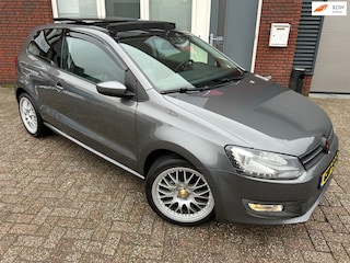 Volkswagen Polo 1.2 Easyline / Pano / Navi / Airco / Cruise