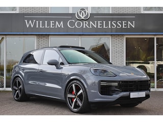 Porsche Cayenne 4.0 Turbo E-Hybrid Sport Chrono Pano PASM ACC Zitklima Bose Sound