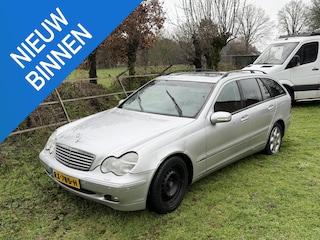 Mercedes-Benz Combi 270 CDI Elegance ONLY Start with Quick Start | Panoramadak | Cruise Control |