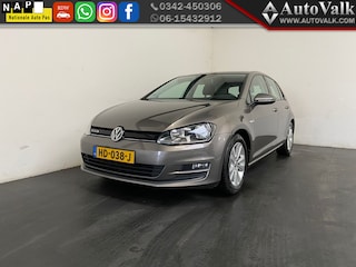 Volkswagen Golf 1.0 TSI Business Edition Connected