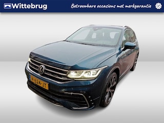 Volkswagen Tiguan 1.4 TSI eHybrid R-Line Business+ / AUTOMAAT/ 2X R-LINE/ 245 PK/ TREKHAAK/ PANO/ CAMERA/ PARK. SENSOREN/ LED/ DIGITAL DASHBOARD/ NAVI/ CLIMA/ 20" LMV