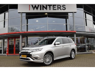 Mitsubishi Outlander 2.4 PHEV Intense S | Trekhaak | AWD | Stoelverwarming | Climate Control