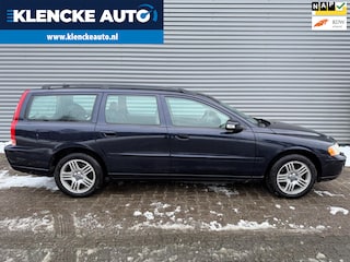 Volvo V70 2.4 Edition 5-cilinder 140PK AUTOMAAT Xenon Leer Stoelverwarming TrekhaakKEURIGE STAAT