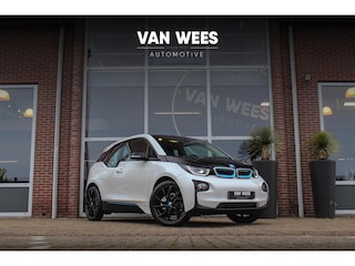 BMW i3 Basis iPerformance 22 kWh | Stoelverwarming | Cruise control | Climate control | iDrive | Navigatie | Bluetooth | PDC | Mistlampen | 19 inch | Origineel | ➡️