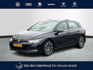 Volkswagen Golf 1.5 TSI 150pk Style 1st Edition Panoramadak Matrix Led