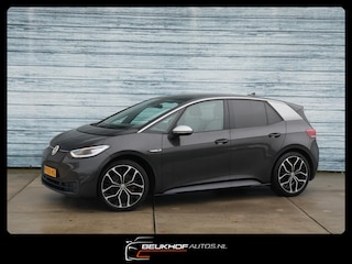 Volkswagen ID.3 First Max 58 kWh Pano Trekhaak Carplay Cam