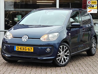 Volkswagen Up 1.0 High up! |2e eigenaar| Org. NL | Parkeersensoren | Bluetooth | Cruise control | Zomer en Winterset aanwezig