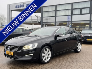 Volvo S60 1.5 T3 Automaat Nordic+ Navigatie Xenon Standkachel Leer Stoelverwarming 17 Inch Velgen Parkeersensoren Getint Glas NL Auto