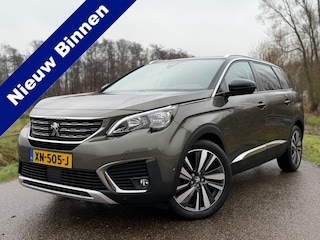Peugeot 5008 1.2 PureTech Allure / 7-Pers / Elektrisch Panoramadak / Navi / Elektrische Voorstoel - Achterklep / Distributie Nieuw