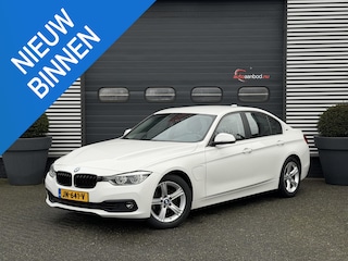 BMW 330e Centennial Executive | Navigatie | Camera | Lederen Bekleding | Cruise Control |