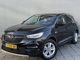 Opel Grandland X BWJ 11-2020 | 1.2T 131PK Bus Executive | TREKHAAK | CLIMA | NAVI | LEDER/STOF | SPORTSTOELEN | PDC 2X | CARPLAY |