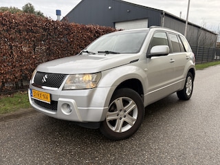 Suzuki Grand Vitara 2.0-16V Exclusive / AUTOMAAT / CRUISE / 4WD / 4x4